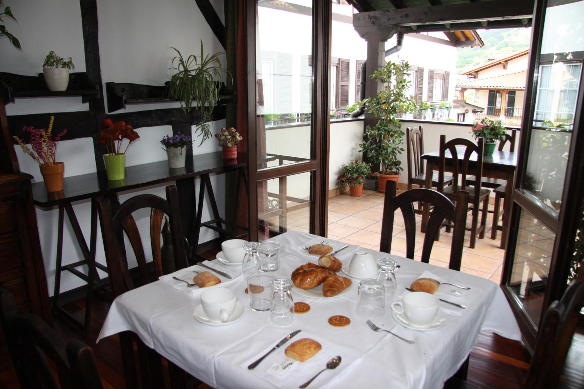Hotel Spa Atxaspi Lesaka Bagian luar foto